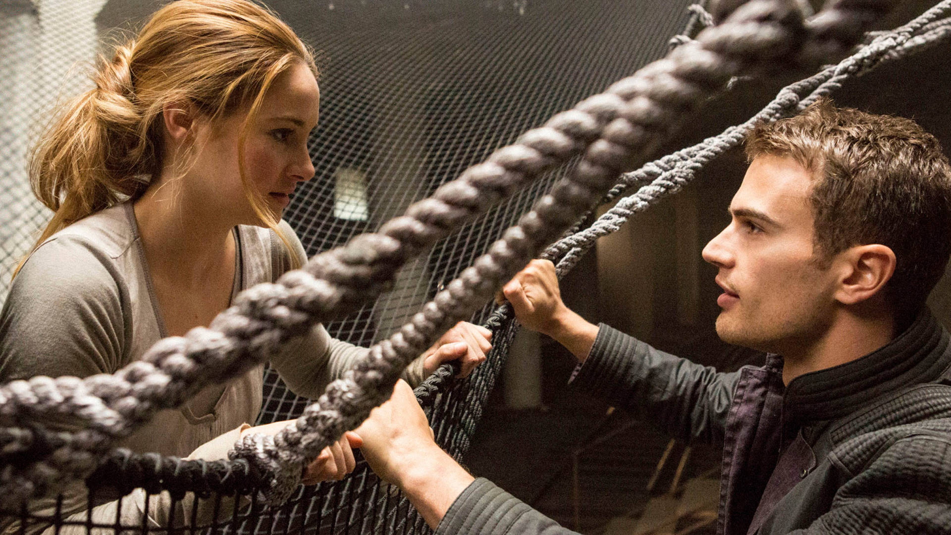 divergent tris and four at dauntless pit