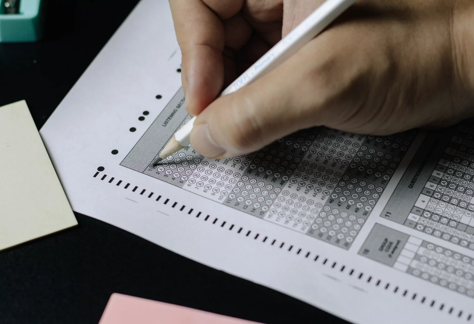 How QSM Helps to Prevent Cheating in Online Exams?